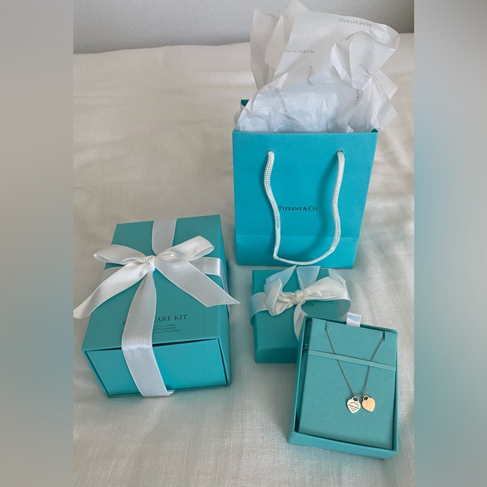 AUTHENTIC Tiffany & Co. Return to Tiffany Mini Heart Pendant Necklace🤍🩷